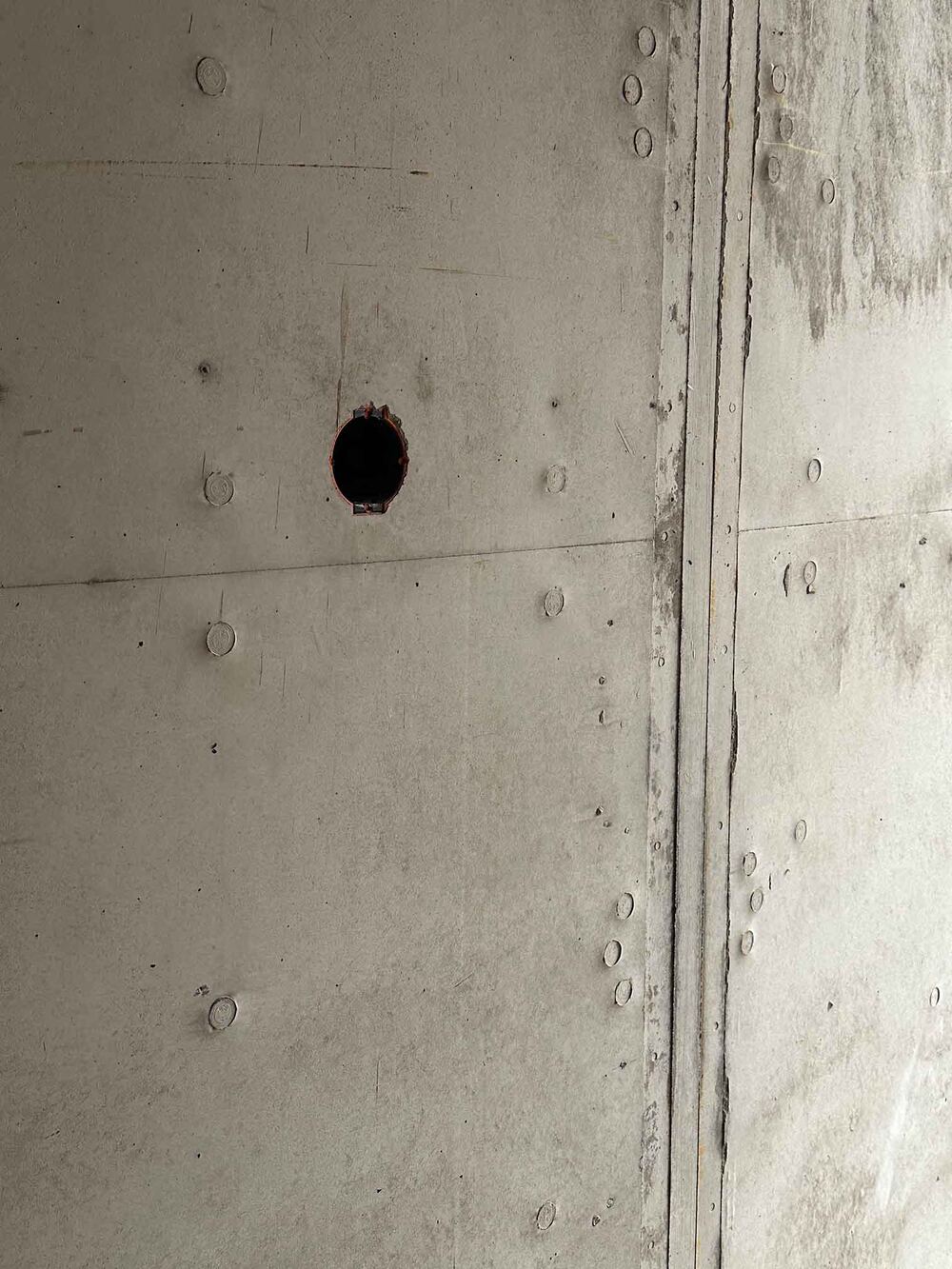 Detail einer Schadstelle vor der Bearbeitung